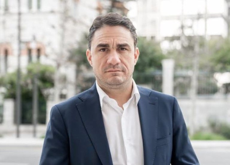 Ο εκπρόσωπος του ΠΑΣΟΚ Κώστας Τσουκαλάς