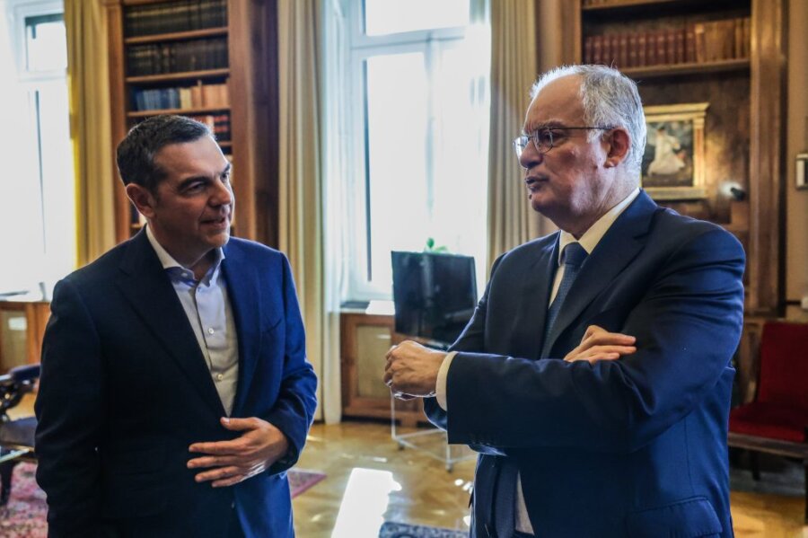 Τι είπε (και τι δεν είπε) ο Τσίπρας στον Τασούλα