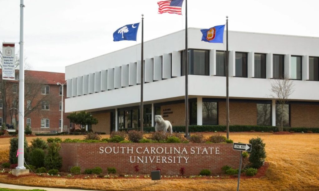 Ένοπλη επίθεση σε πανεπιστήμιο της Νότιας Καρολίνας: Δύο νεκροί από πυροβολισμούς σε κοιτώνα