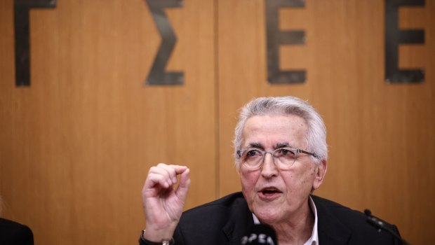 Δεν παραιτείται ο Παναγόπουλος - «Ηγούμαι της ΠΑΣΚΕ που είναι αυτόνομη και ακηδεμόνευτη» απαντά στο ΠΑΣΟΚ