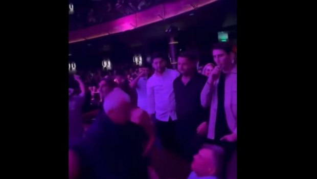 Αμύγδαλα: Το superfood για υγιή έντερο & λαμπερή επιδερμίδα