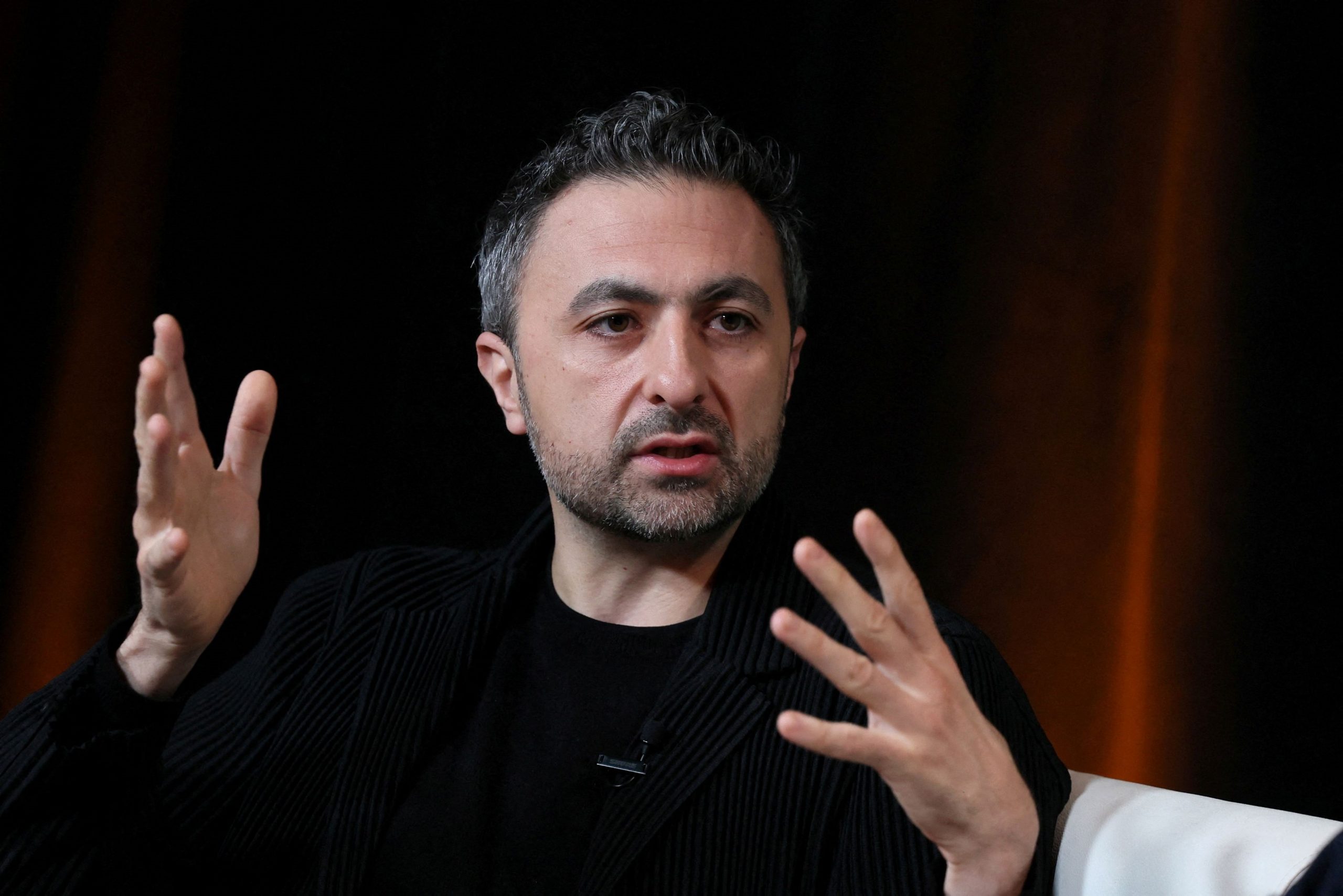 Μουσταφά Σουλεϊμάν: Η Microsoft AI στοχεύει στην «ανθρωπιστική υπερνοημοσύνη»