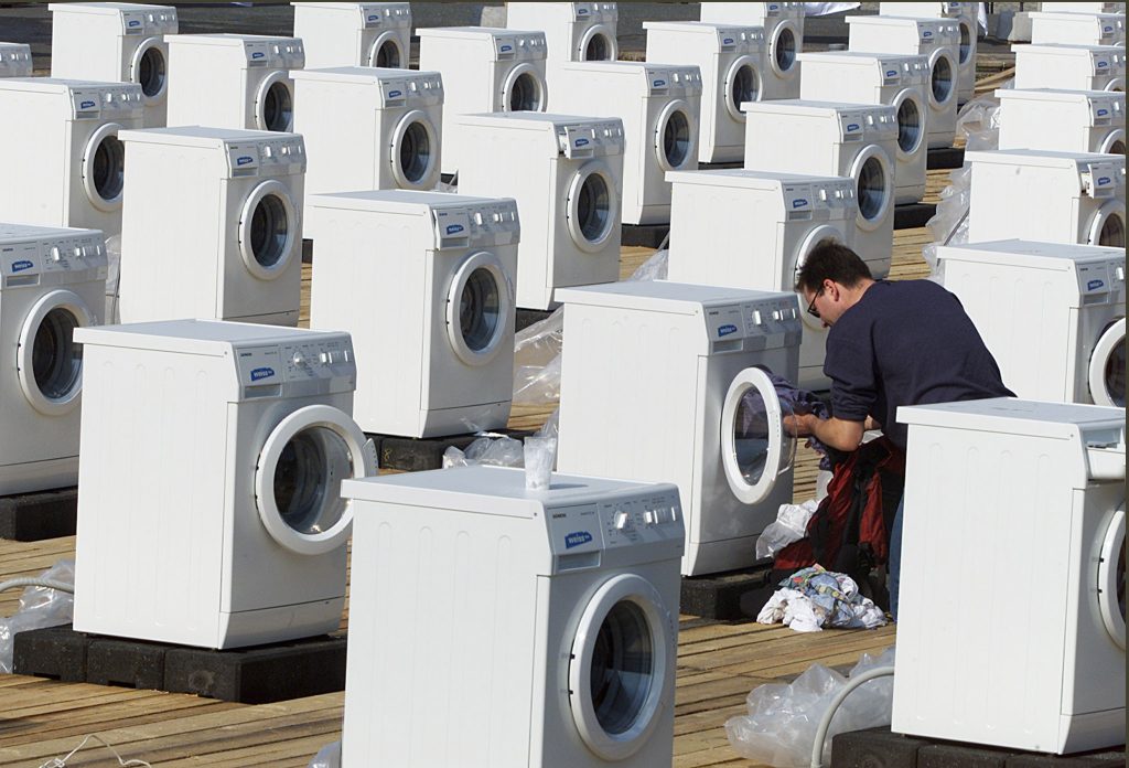 Ιστορική απόφαση: Η Γαλλία ποινικοποιεί την προγραμματισμένη απαξίωση
