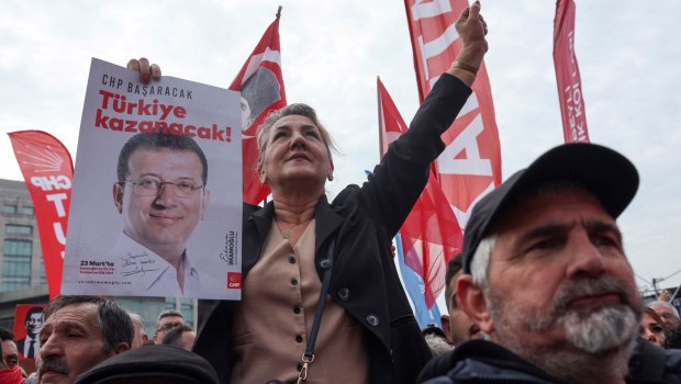 «Η κάλπη θα έρθει»: Στο εδώλιο ξανά ο Ιμάμογλου στη δίκη για το «πλαστό» πτυχίο