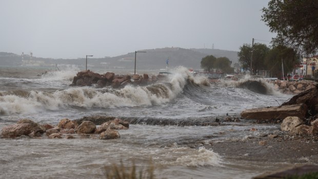 Νέα επιδείνωση του καιρού – Ισχυρές βροχές και θυελλώδεις άνεμοι έως 10 μποφόρ