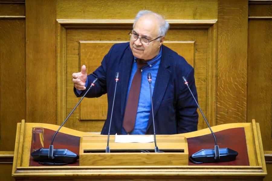 ΠΑΣΟΚ: Γιατί ο Ανδρουλάκης διέγραψε τον Παρασκευαΐδη – Οι «κίτρινες» κάρτες και η μάχη για τα ψηφοδέλτια