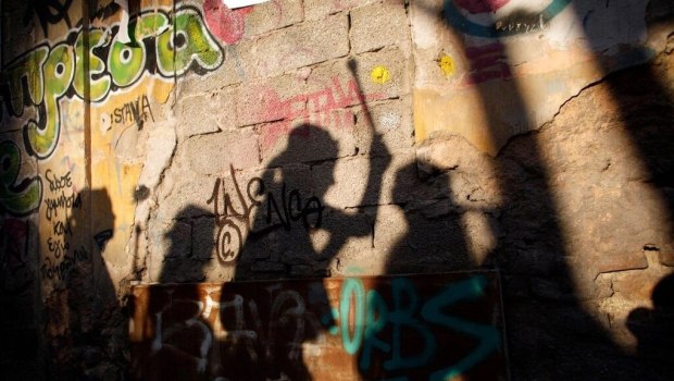 Νέα Ιωνία: Συνελήφθη 15χρονη για ληστεία σε βάρος δύο 14χρονων - Αναζητούνται άλλοι τρεις ανήλικοι