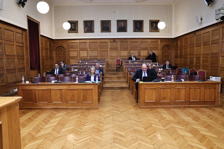 Βουλή: Επιστολή ΠΑΣΟΚ σε Κακλαμάνη για το σκάνδαλο του ΟΠΕΚΕΠΕ - «Να συνεχιστεί η εξεταστική επιτροπή»