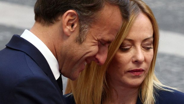 Σύγκρουση Μελόνι - Μακρόν, με αφορμή τη δολοφονία του Γάλλου ακροδεξιού Κεντέν Ντεράνκ