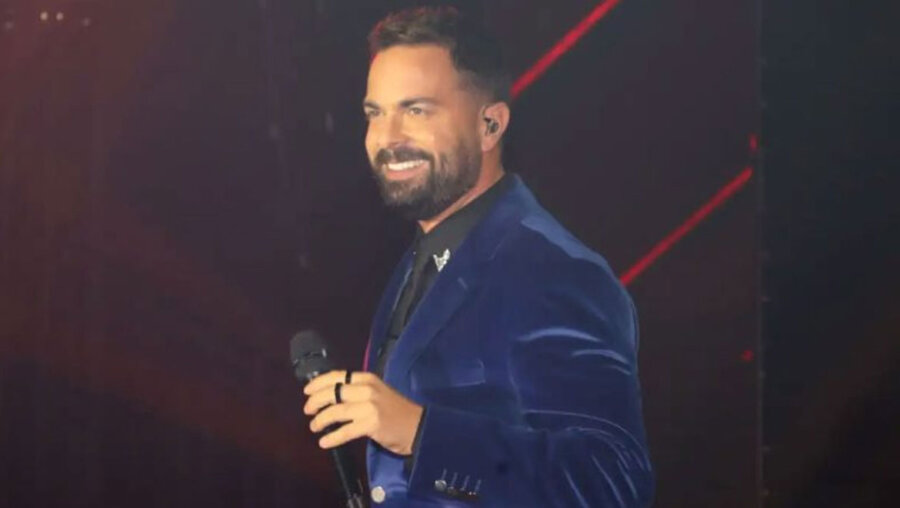 Ηλίας Βρεττός: 8 χρόνια από το τροχαίο ατύχημα - Η συγκινητική ανάρτηση του τραγουδιστή