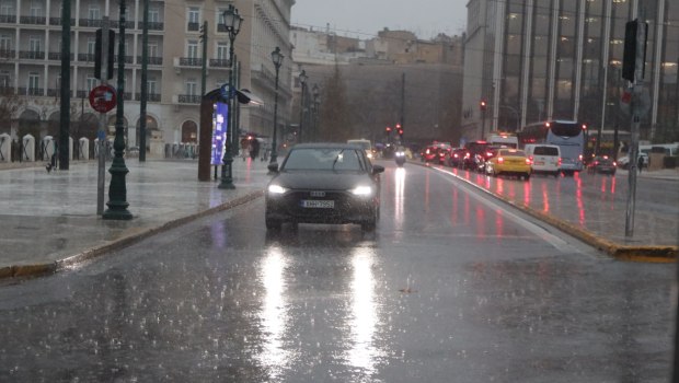 Κακοκαιρία εξπρές με καταιγίδες σε όλη τη χώρα - Καμπανάκι για έντονα φαινόμενα