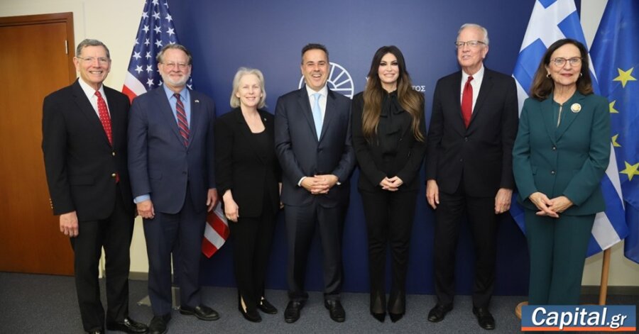 Συνάντηση Στ. Παπασταύρου με γερουσιαστές