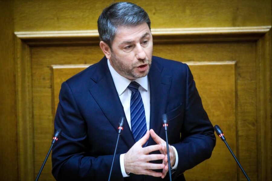 ΠΑΣΟΚ: 1 στα 5 νοικοκυριά αδυνατεί να ζεσταθεί – Επίκαιρη ερώτηση Ανδρουλάκη σε Μητσοτάκη για την ενεργειακή ακρίβεια