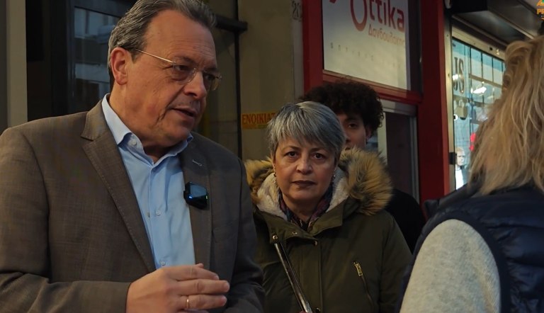 Φάμελλος: H κυβέρνηση εξαπάτησε τη μικρομεσαία επιχειρηματικότητα και τώρα την εκδικείται με λουκέτα