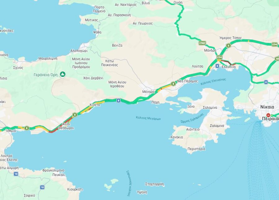 Σε εξέλιξη η επιστροφή των εκδρομέων - Τροχαίο στο ύψος της Κινέτας - Έκτακτα μέτρα της Τροχαίας