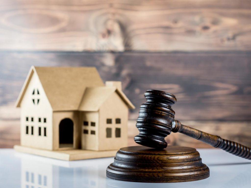 Πλειστηριασμοί: Πώς και πότε πραγματοποιούνται - Οικονομικός Ταχυδρόμος