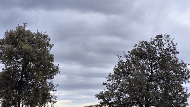 Καιρός: Μικρή άνοδος της θερμοκρασίας την Πέμπτη και τοπικές βροχές