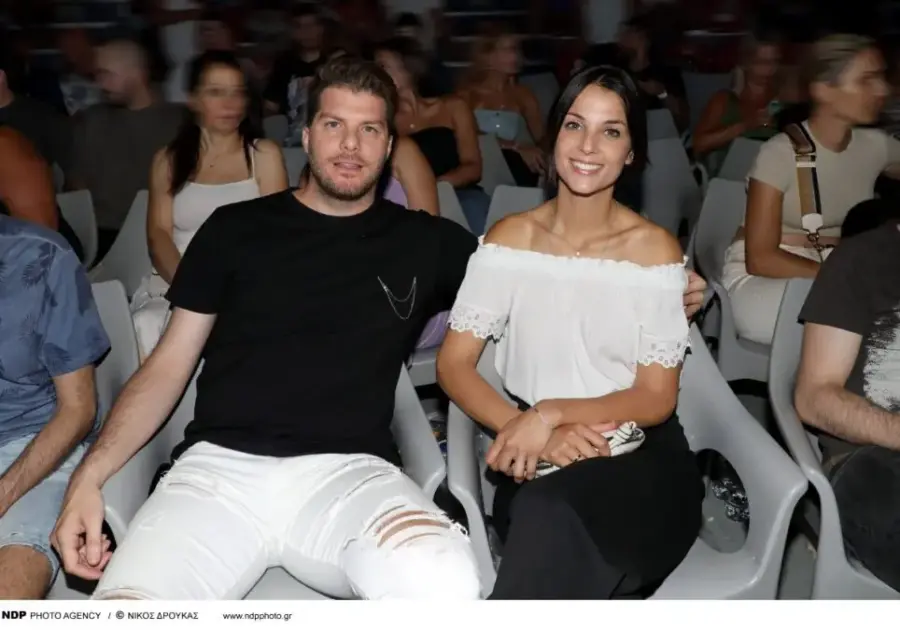 Όταν ο Λούκας Γιώρκας γνώρισε τη γυναίκα της ζωής του - «Μπήκε στο καμαρίνι την άρπαξα από το λαιμό κι αυτό ήταν»