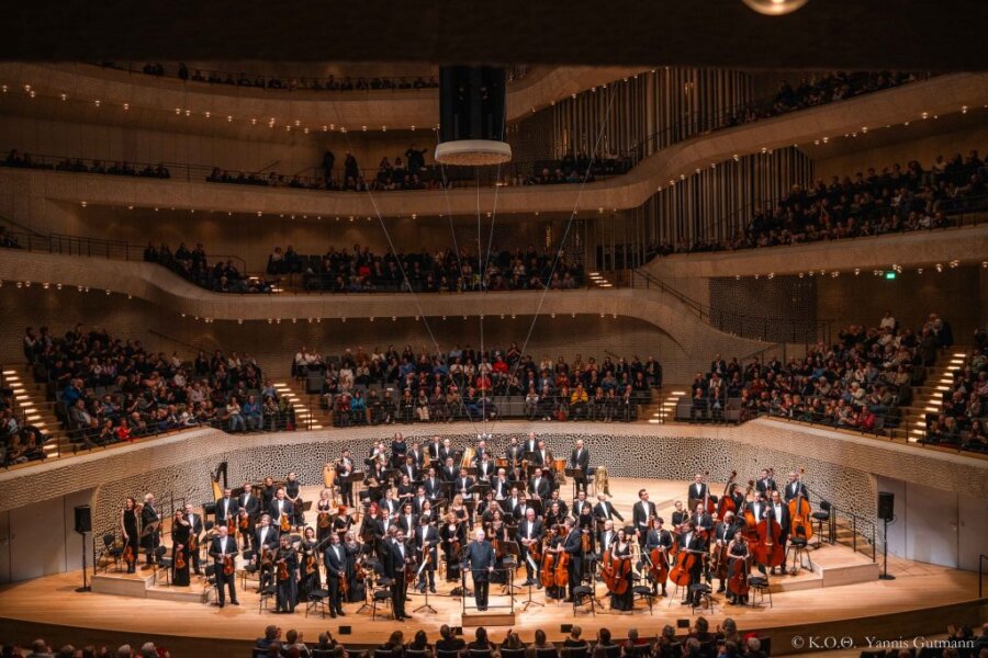 Ιστορική επιτυχία της Κρατικής Ορχήστρας Θεσσαλονίκης στην Εlbphilharmonie του Αμβούργου