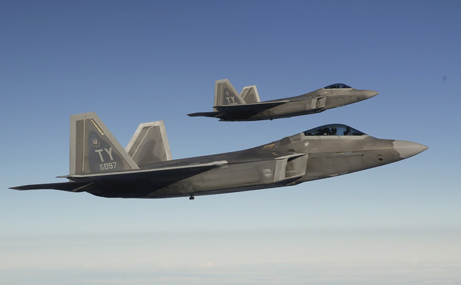 Μαχητικά F-22 Raptor