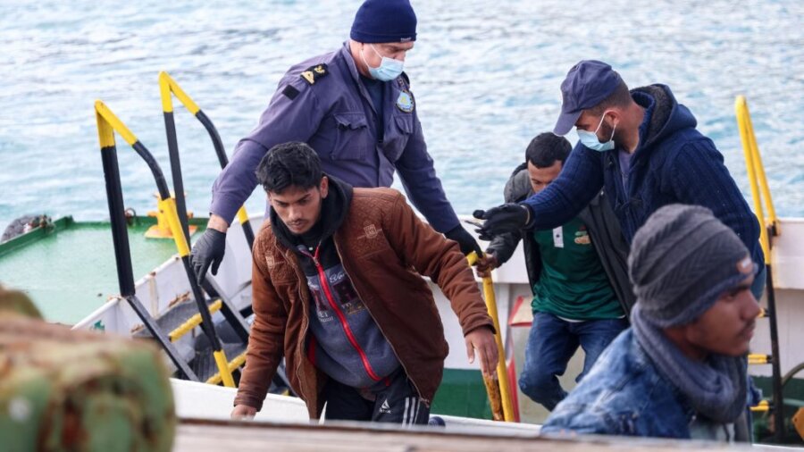 Έρχονται πάνω από 1.000 ανακλήσεις ασύλου μέχρι τον Ιούνιο του 2026