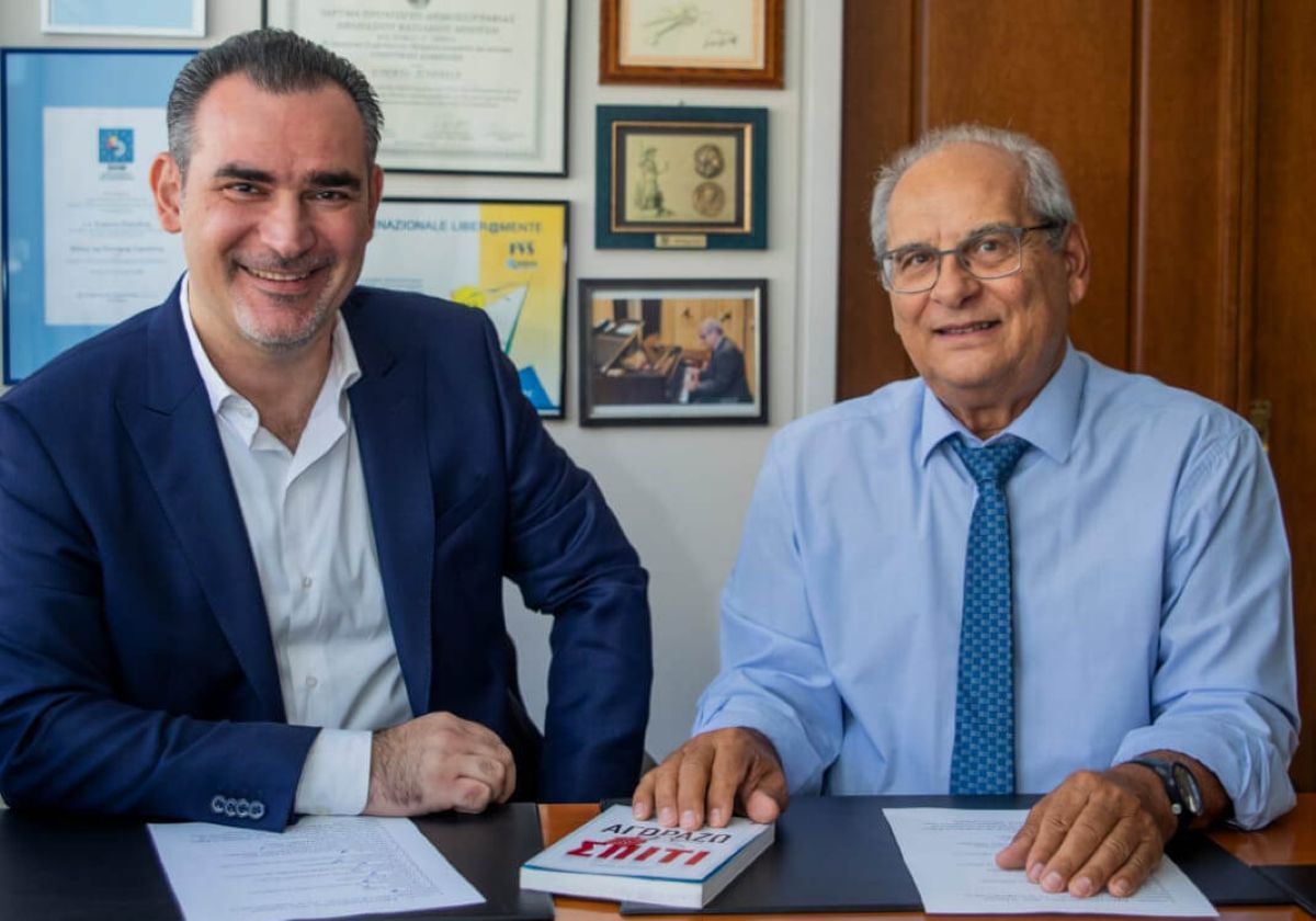 stratos-paradias-ilias-papageorgiadis-agorazo-spiti-book-2