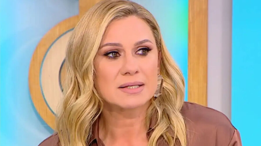 Κατερίνα Καραβάτου: Η διαφορετική έναρξη στον ΑΝΤ1 για την επέτειο των Τεμπών