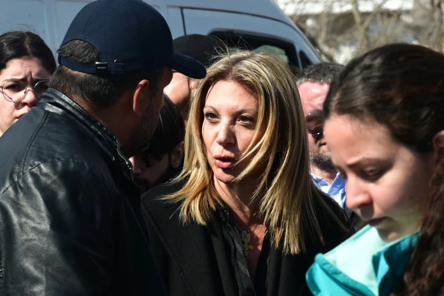 «Αισθάνθηκα ότι δεν ήθελαν να μιλήσω» - Δεν απηύθυνε ομιλία στο Σύνταγμα η Καρυστιανού