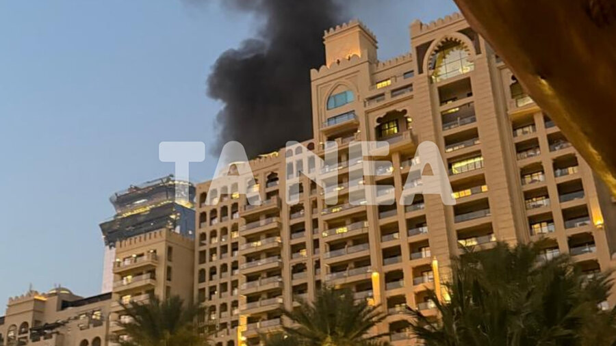 Τρόμος στο Ντουμπάι: Εκρήξεις, φωτιά και πυραυλικές επιθέσεις από το Ιράν – Βίντεο