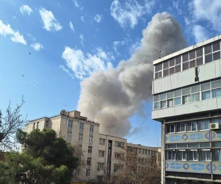 ΠΑΣΟΚ για επίθεση Ισραήλ σε Ιράν: Η Ελλάδα να στηρίξει πρωτοβουλίες ειρήνευσης και σταθερότητας