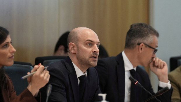 Γαλλία: Δηλώνει την ετοιμότητά της να υπερασπιστεί τις «συμμαχικές» χώρες του Κόλπου - «Λάθος» η εμπλοκή της Χεζμπολάχ