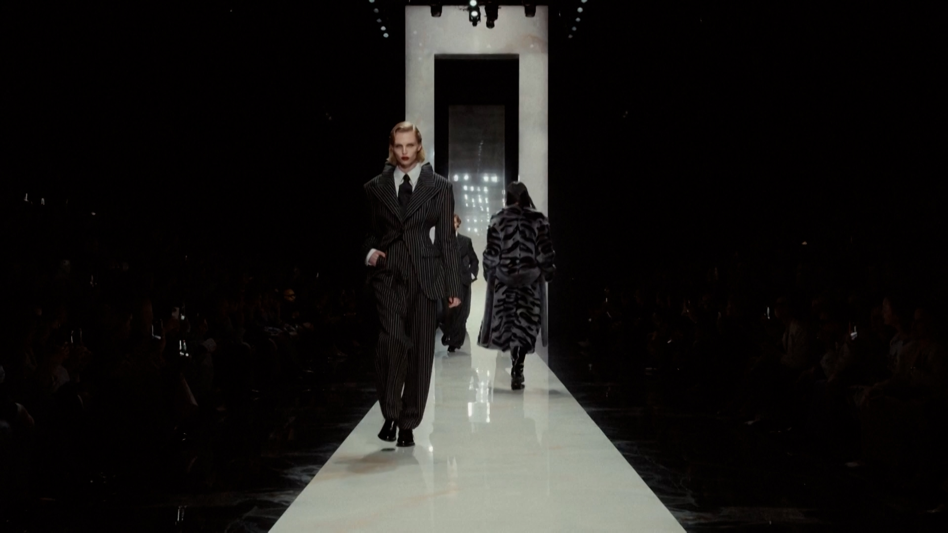 2026-03-02t101847z-1-lwd995502032026rp1-rtrwnev-c-9955-fashion-milan-dolce-gabbana-00-02-49-06-still001