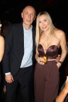 Μίλαν Τόμιτς: Σπάνια κοσμική έξοδος του πρώην μπασκετμπολίστα με την σύζυγό του, Έλενα Λιάφου στο NOX