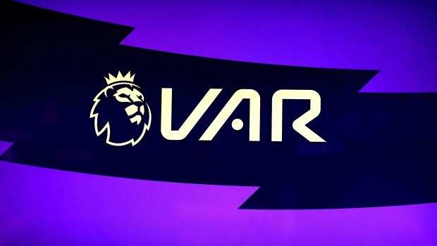 Premier League: Κόκκινη κάρτα στο VAR για κόρνερ, προβληματισμός για την «αδιαφορία» των διαιτητών
