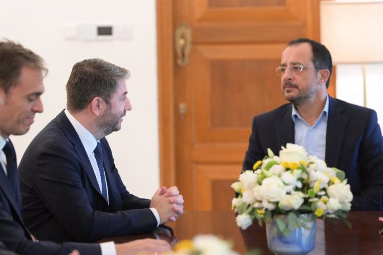 Επικοινωνία Ανδρουλάκη – Χριστοδουλίδη για τη Μέση Ανατολή – «Η διπλωματία ο μόνος δρόμος»