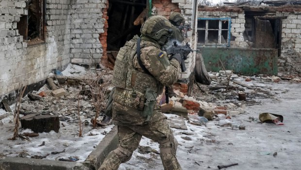 Μετά από τέσσερα χρόνια πολέμου στην Ουκρανία, ενδιαφέρονται πλέον οι Ευρωπαίοι για το ποιος θα νικήσει;