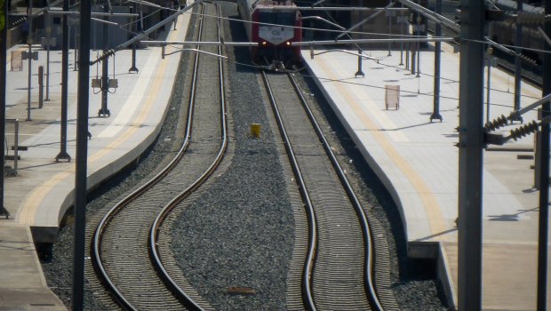 Τέμπη: Με την παρουσία συγγενών θυμάτων αλλά χωρίς το Δημόσιο, η δίκη για τη μη υλοποίηση της σύμβασης 717