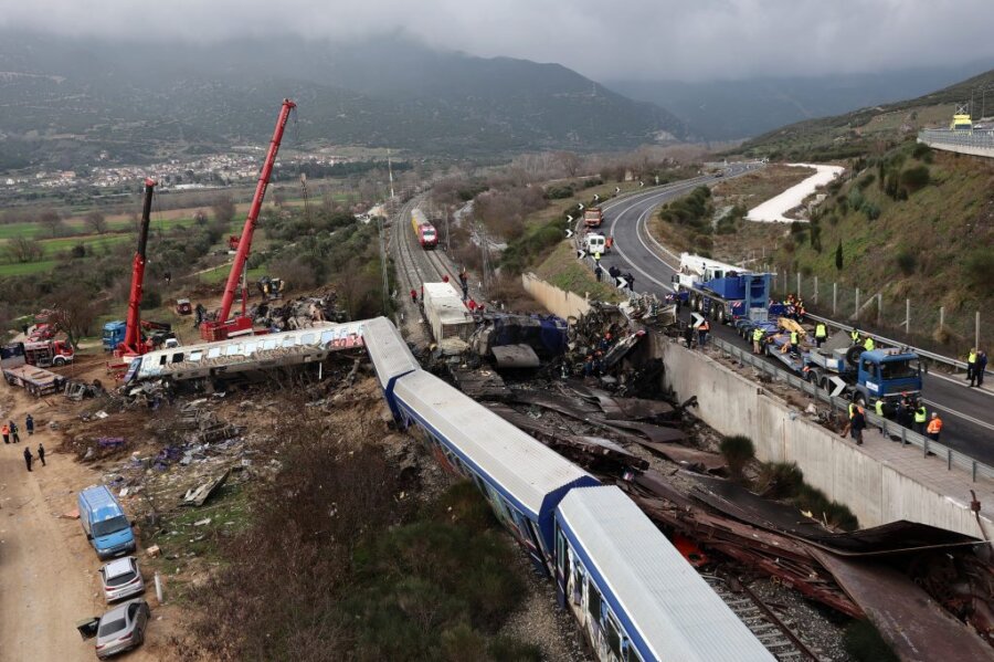 Οταν το Δημόσιο παίζει την «κολοκυθιά» στη δίκη για την τηλεδιοίκηση