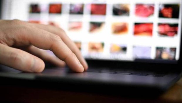 Πάτρα: Γνωστός γιατρός συνελήφθη για παιδική πορνογραφία - Έφοδος της ΕΛ.ΑΣ. στο σπίτι του