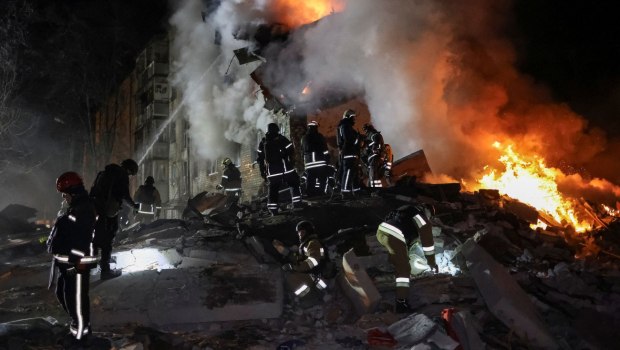 Η Ρωσία εκτόξευσε ομοβροντία πυραύλων και drones στην Ουκρανία - Τουλάχιστον 7 νεκροί