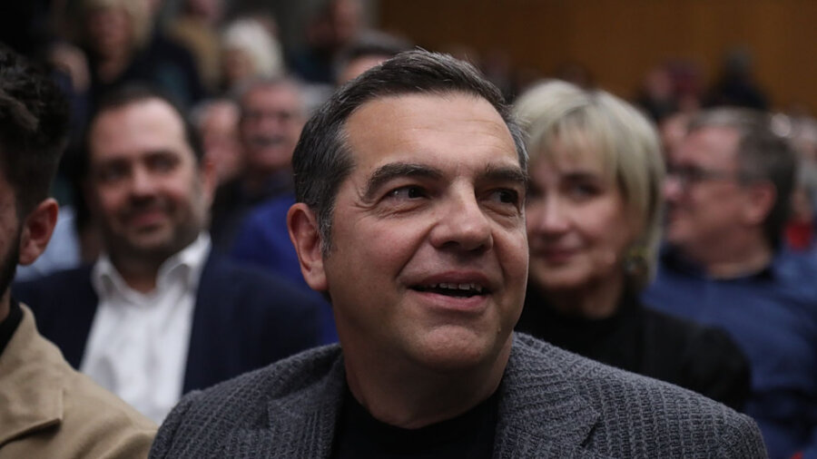 Τσίπρας για διεθνείς εξελίξεις: «Μπαίνουμε σε μια νέα, πολύ δύσκολη περίοδο»