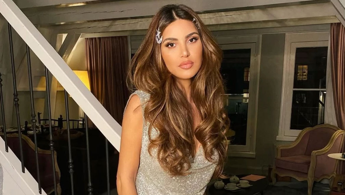 Elegant & Timeless: 10 κομψά χτενίσματα που κάθε κουμπάρα πρέπει να δει