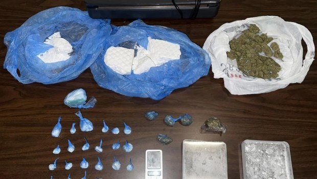 Είχε μετατρέψει το διαμέρισμά του σε κέντρο διακίνησης ναρκωτικών - Συνελήφθη 34χρονος στον Άγιο Παντελεήμονα