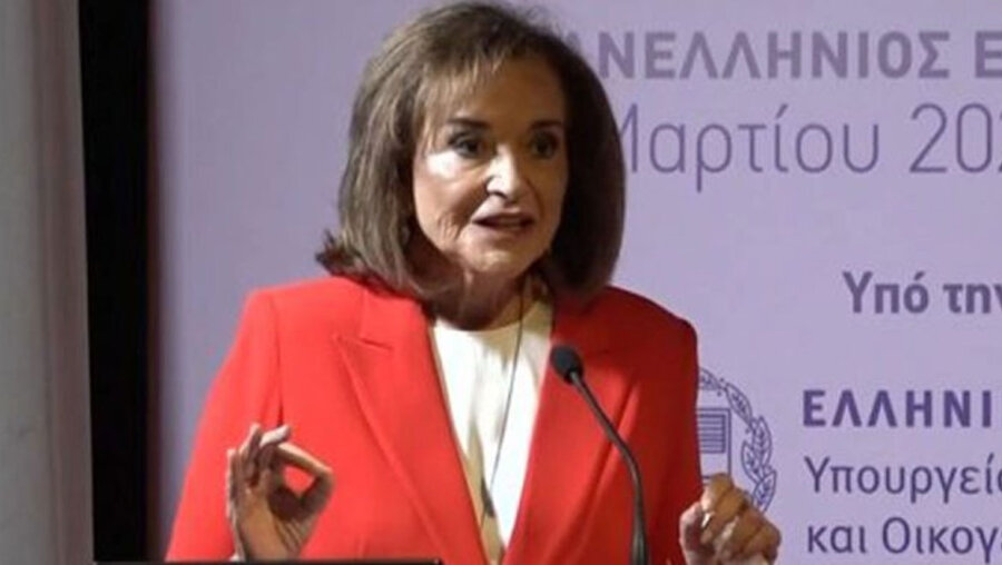 Ντόρα Μπακογιάννη: Αποκαλύπτει πρώτη φορά – «Και τι προτείνετε τώρα που έχω παιδί αγνώστου πατρός; Να το καταπιώ;»