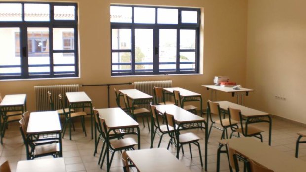 Θεσσαλονίκη: Θλίψη για τον θάνατο της εκπαιδευτικού - Οι αναφορές για bullying, τι λέει ο σύντροφός της