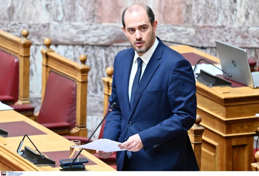 Επίσημος στην Ολομέλεια Βουλής