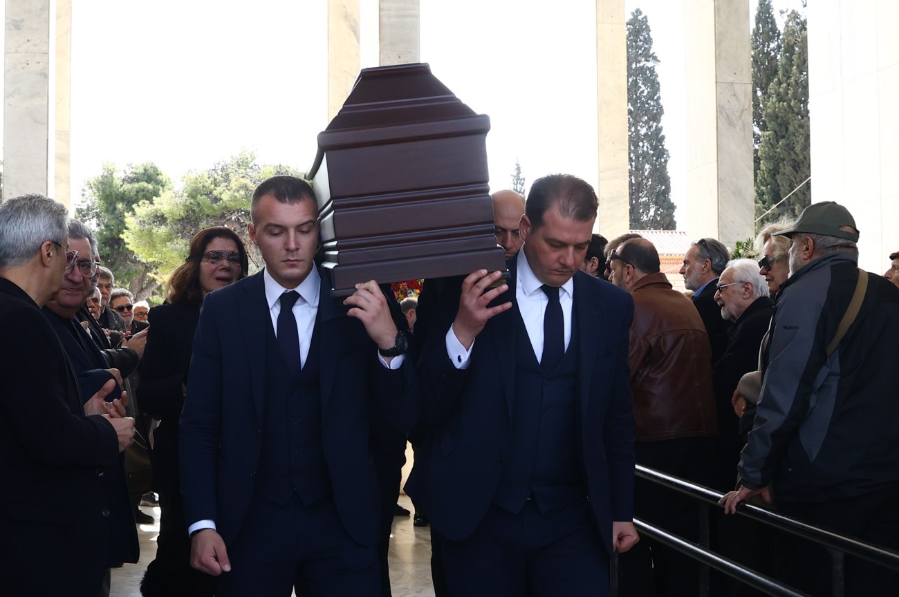 Στο Α' Νεκροταφείο η πολιτική κηδεία του Γιώργου Βότση
