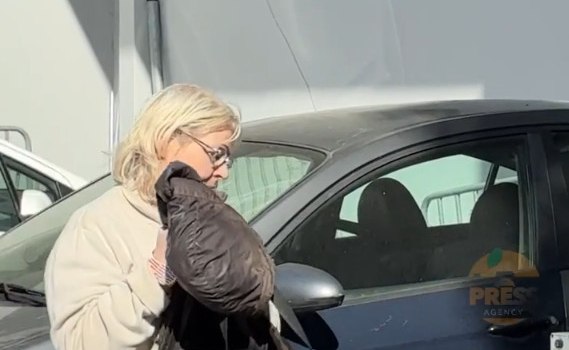 Παραδόθηκε η Ελένη Ζαρούλια στο ΑΤ Πεύκης