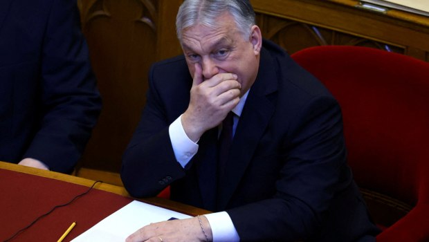 Ο Όρμπαν ισχυρίζεται ότι Ουκρανοί απείλησαν την οικογένειά του, καθώς εντείνεται η προεκλογική εκστρατεία