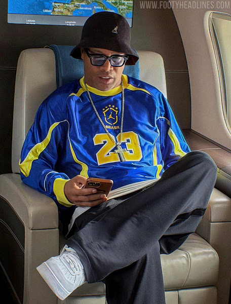 Η Βραζιλία παρουσίασε τη νέα φανέλα της με Ροναλντίνιο, Τζόρνταν, Ντόντσιτς και... βάτραχο του Αμαζονίου (pics, vids)